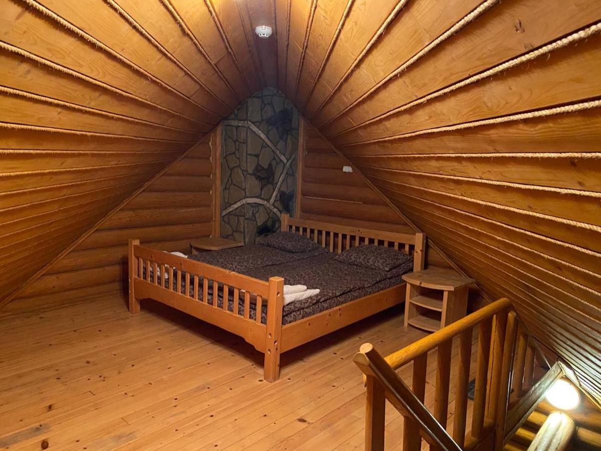 Casa Del Pozitiff Otel Slavske Dış mekan fotoğraf